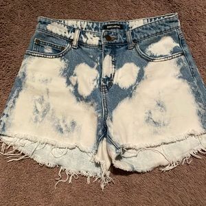 Tom boy Billabong shorts